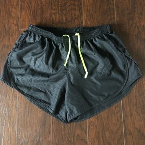 ❌SOLD❌ NIKE running short S
